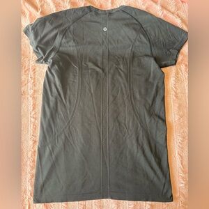 Black Lululemon Swiftly